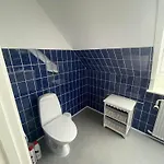Rodkaelkevej's