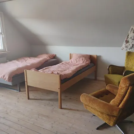 Rodkaelkevej's Bed & Breakfast *